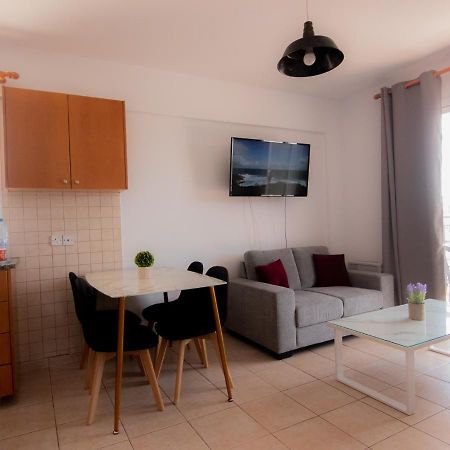Amelia Two Bedroom Apartment - 202 Paphos Exteriér fotografie