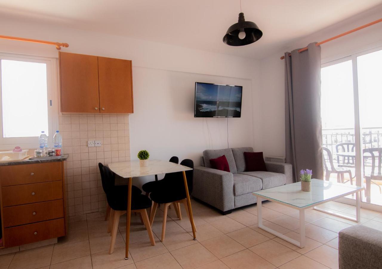 Amelia Two Bedroom Apartment - 202 Paphos Exteriér fotografie
