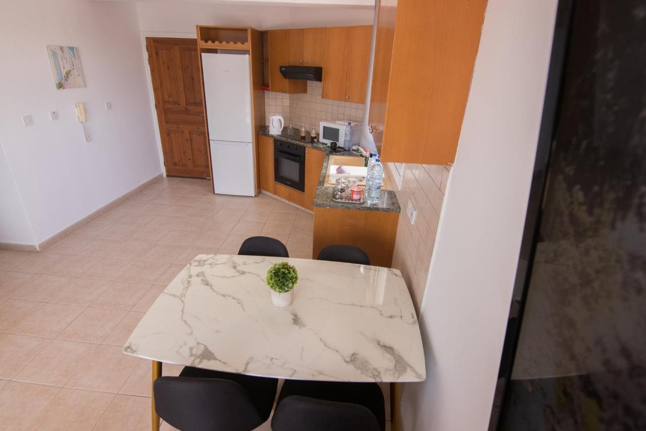 Amelia Two Bedroom Apartment - 202 Paphos Exteriér fotografie